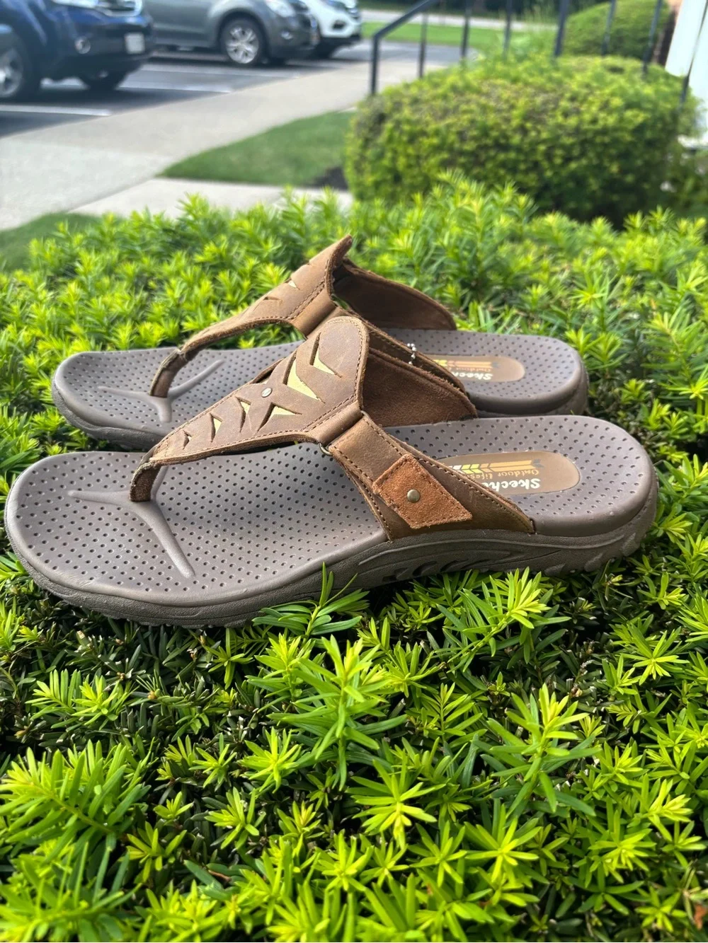 Skechers Reggae Brown Leather Toe Loop Sandals Women Comfort Outdoor Casual
NWT - Picture 6 of 11